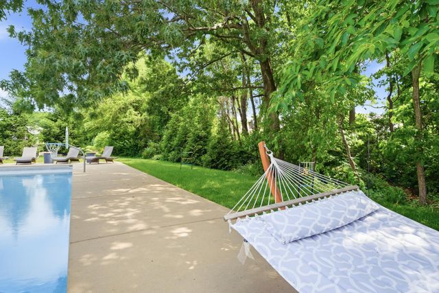 3704 Elio Way, Valparaiso, IN 46385
