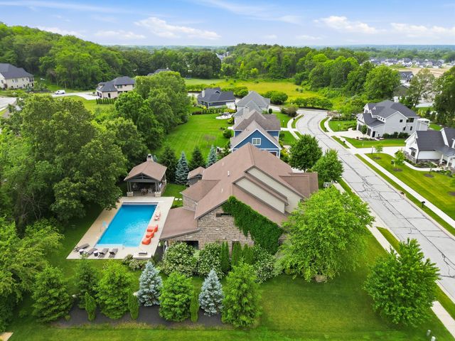 3704 Elio Way, Valparaiso, IN 46385
