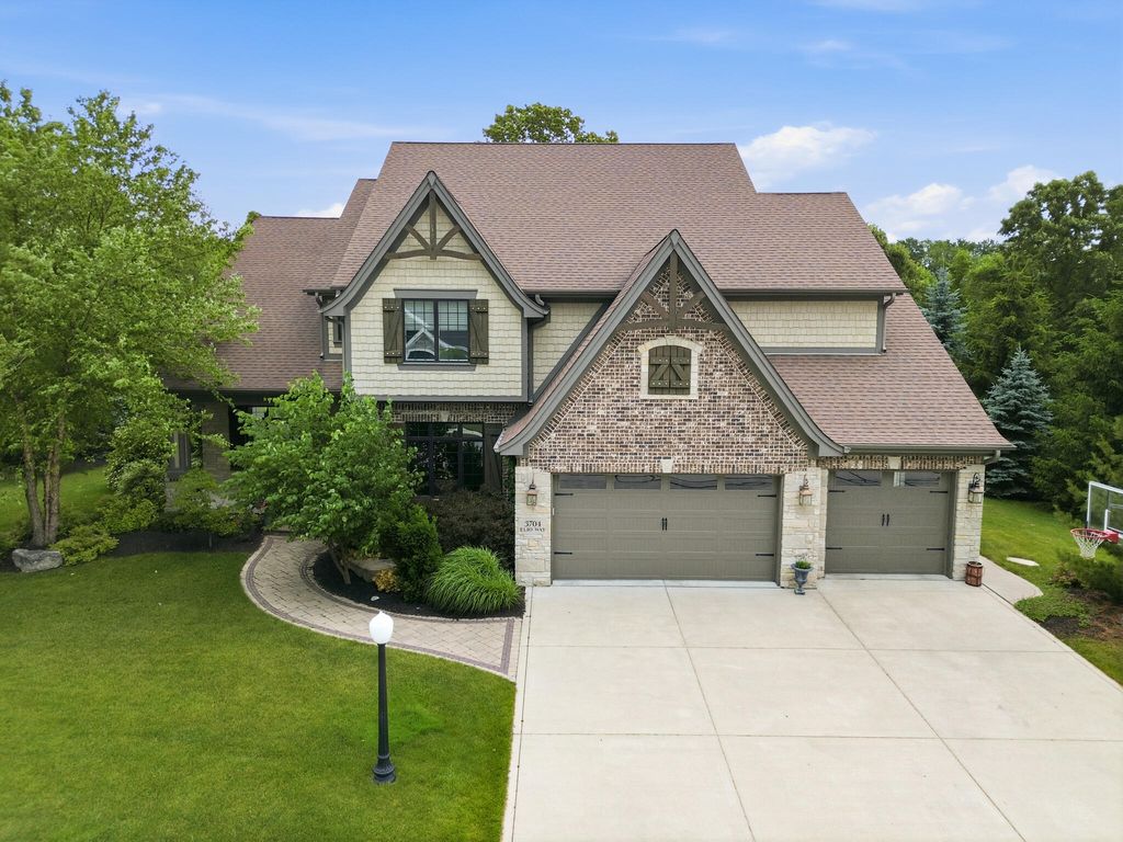 3704 Elio Way, Valparaiso, IN 46385