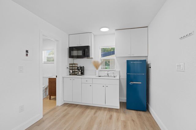 1517 NW 12th Avenue, Fort Lauderdale, FL 33311