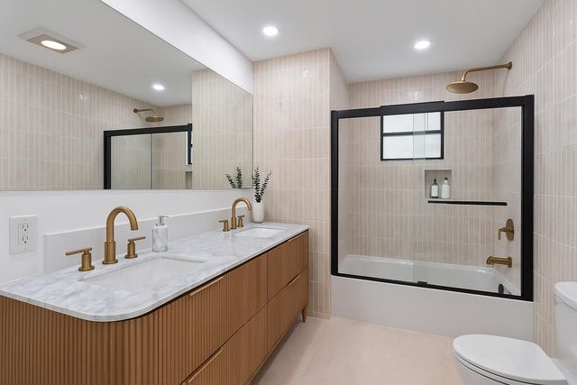 1517 NW 12th Avenue, Fort Lauderdale, FL 33311