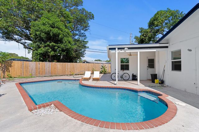 1517 NW 12th Avenue, Fort Lauderdale, FL 33311