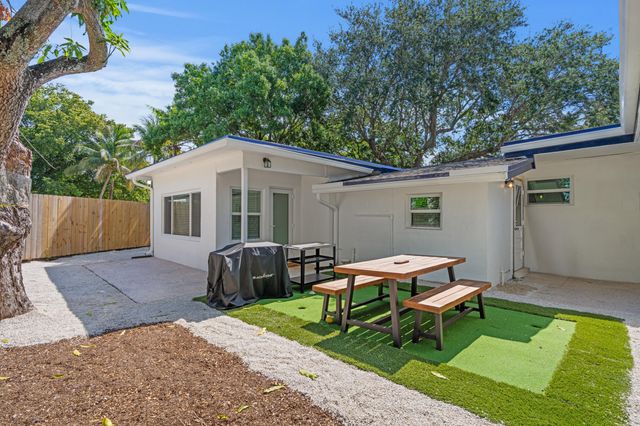 1517 NW 12th Avenue, Fort Lauderdale, FL 33311