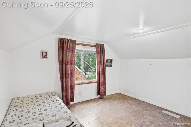 12040 W Parkway Street, Detroit, MI 48239