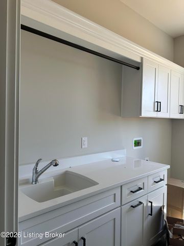 4002 Paramont Commons, Prospect, KY 40059