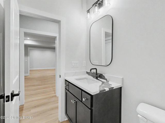 4002 Paramont Commons, Prospect, KY 40059