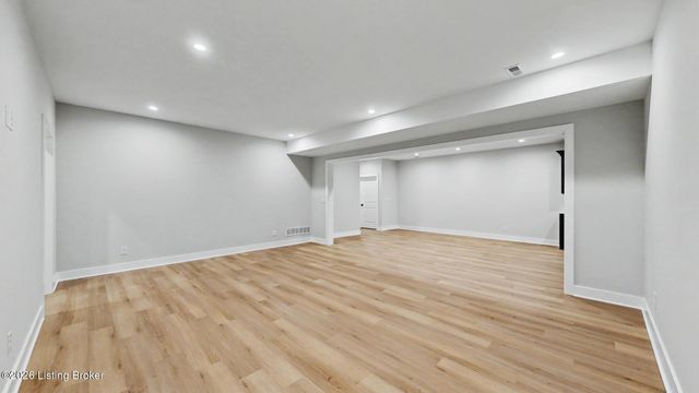 4002 Paramont Commons, Prospect, KY 40059