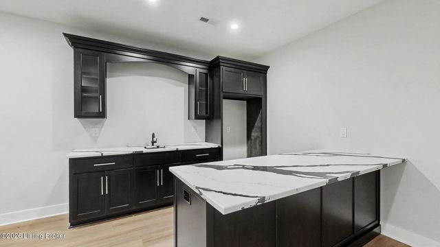 4002 Paramont Commons, Prospect, KY 40059