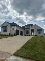 4002 Paramont Commons, Prospect, KY 40059