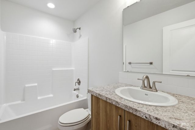 302 W 17th Ave, Jerome, ID 83338