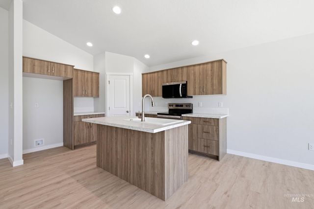 302 W 17th Ave, Jerome, ID 83338