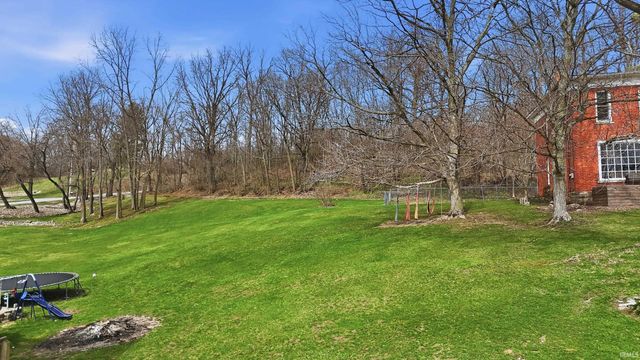 5188 W 625 N, Wawaka, IN 46794