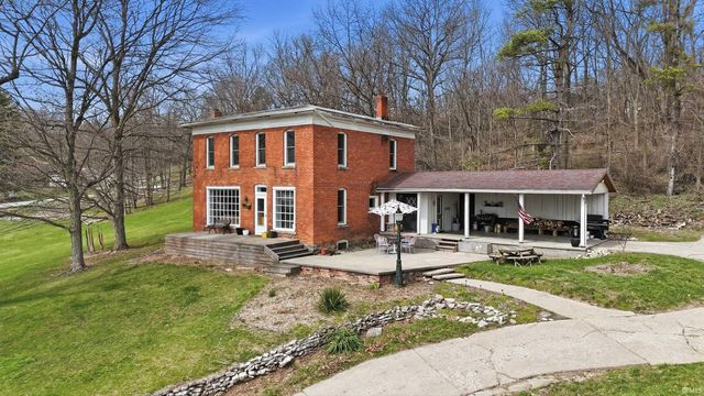 5188 W 625 N, Wawaka, IN 46794