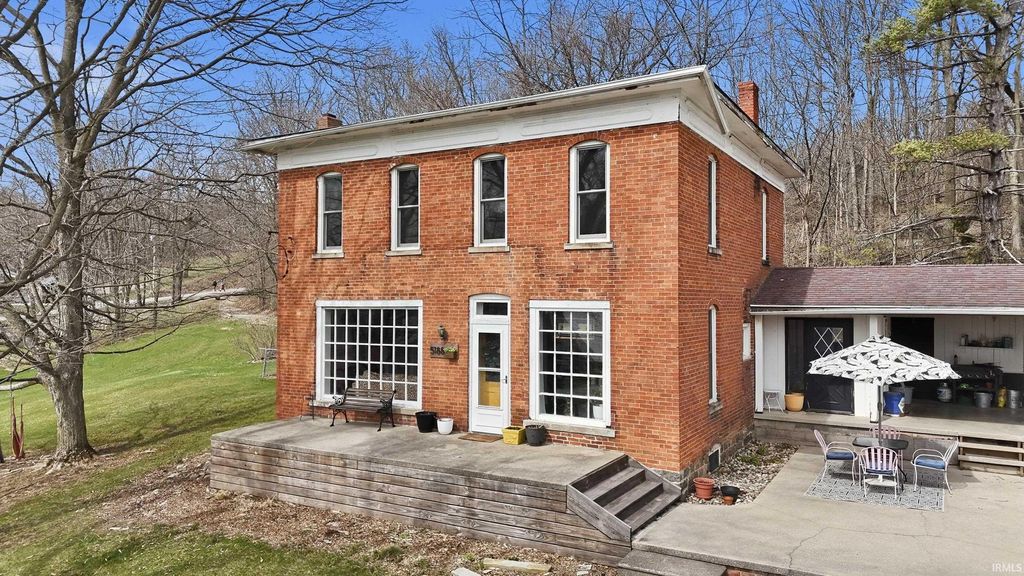 5188 W 625 N, Wawaka, IN 46794