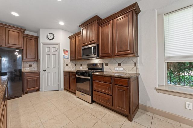 46 Tallgrass Way, Spring, TX 77389