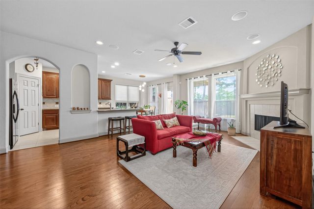 46 Tallgrass Way, Spring, TX 77389