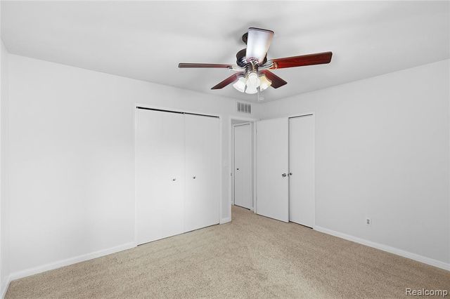1855 Meadow Dale Court 18, Rochester Hills, MI 48309