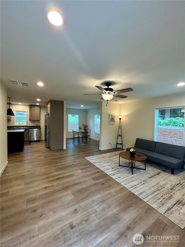 420 E Herron Drive, Shelton, WA 98584