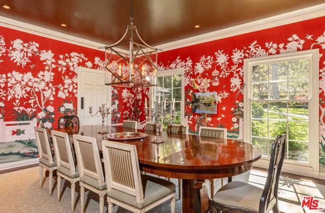 685 Elkins Road, Los Angeles, CA 90049