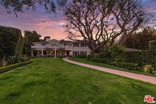 685 Elkins Road, Los Angeles, CA 90049