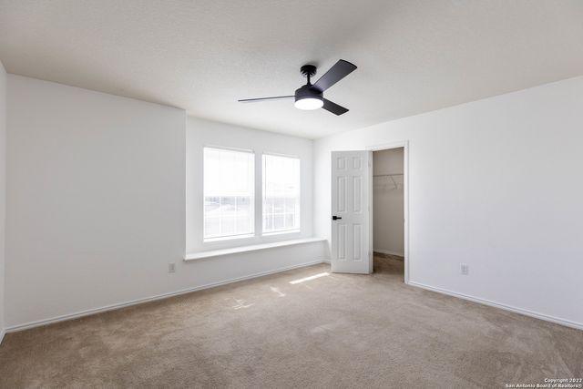 443 Harvest Pt, Selma, TX 78154