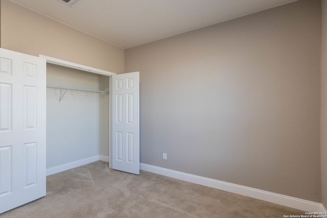 443 Harvest Pt, Selma, TX 78154