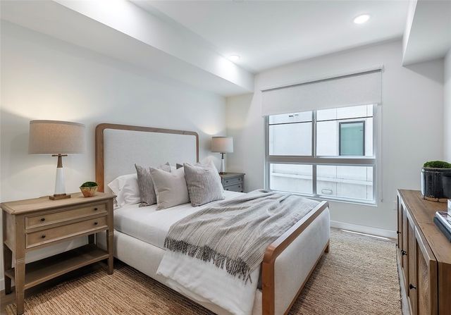 1303 S Orange Grove Avenue 601, Los Angeles, CA 90019