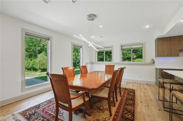 6112 N Mattox Road, Kansas City, MO 64151