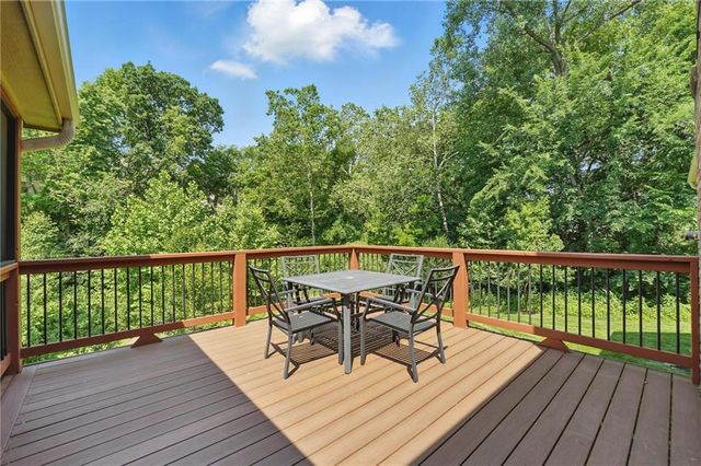 6112 N Mattox Road, Kansas City, MO 64151