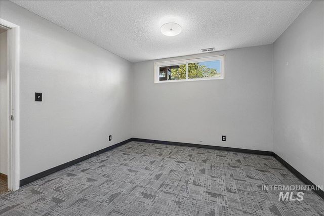 7226 W Cedarwood Dr., Boise, ID 83709