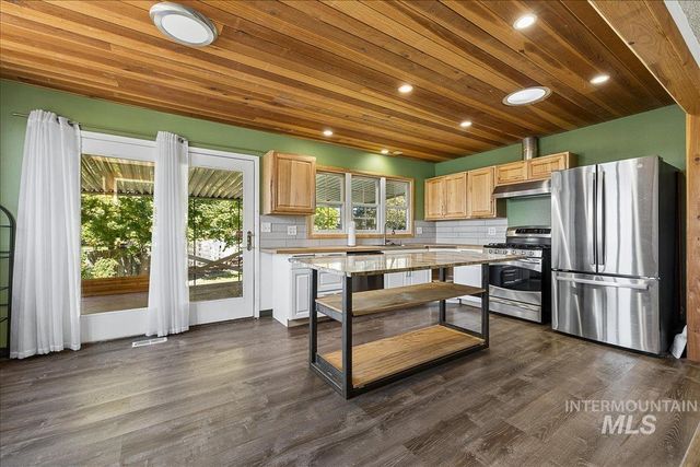 7226 W Cedarwood Dr., Boise, ID 83709
