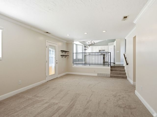 431 W CREEKSIDE LN, Kaysville, UT 84037