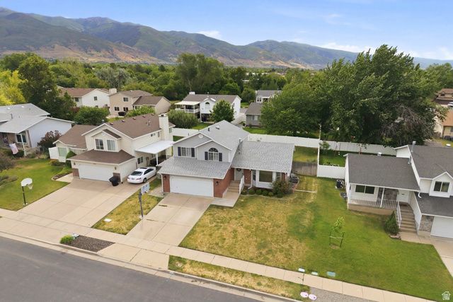 431 W CREEKSIDE LN, Kaysville, UT 84037