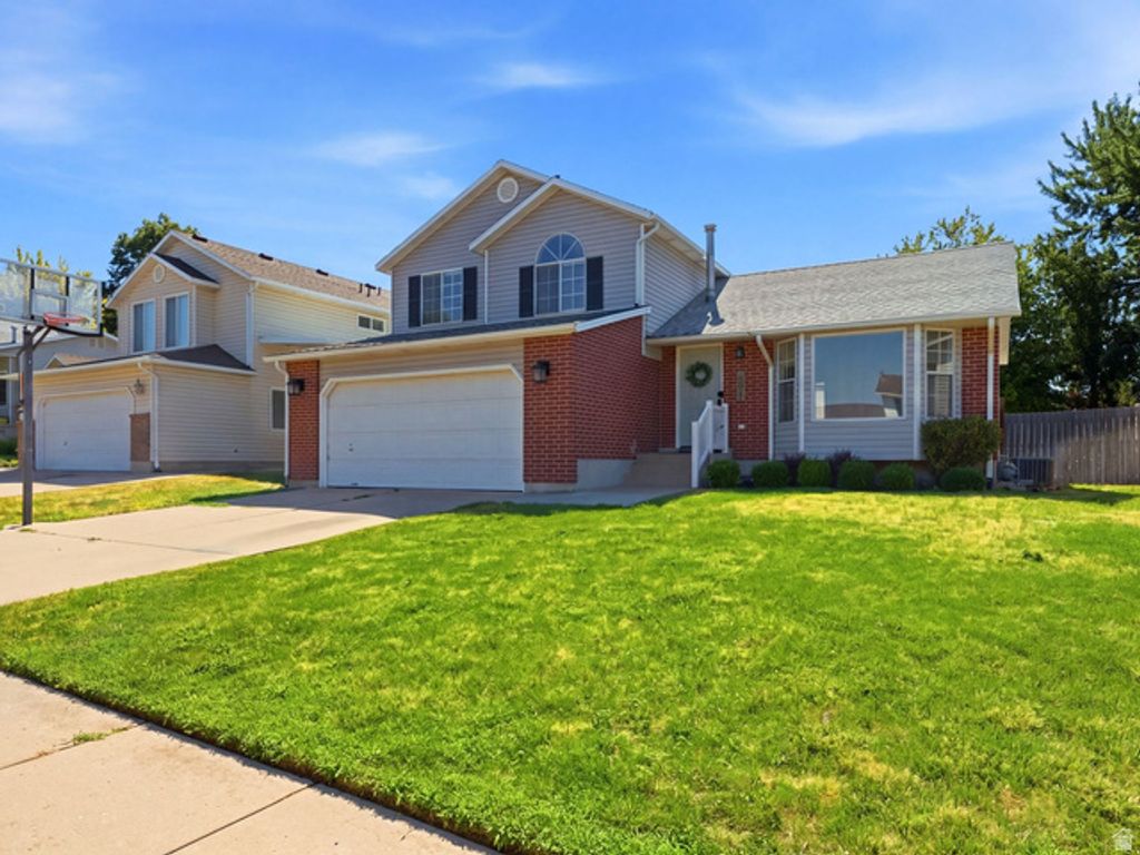 431 W CREEKSIDE LN, Kaysville, UT 84037