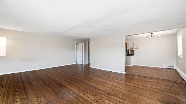 2411 W Balmoral Avenue 3B, Chicago, IL 60625