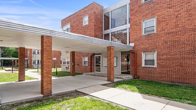 2411 W Balmoral Avenue 3B, Chicago, IL 60625