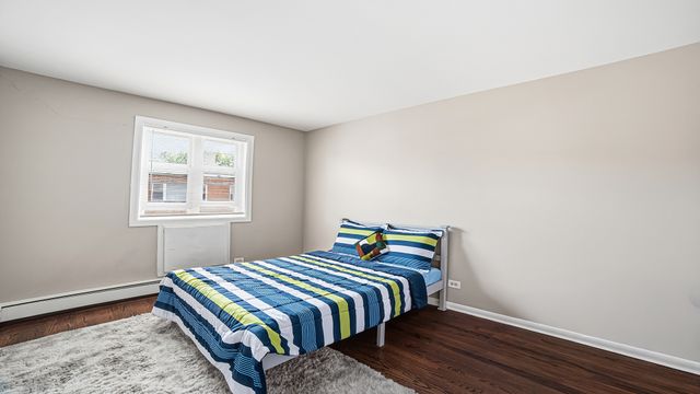 2411 W Balmoral Avenue 3B, Chicago, IL 60625