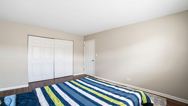 2411 W Balmoral Avenue 3B, Chicago, IL 60625