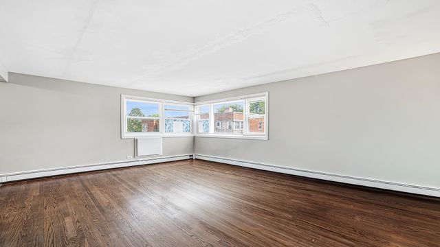 2411 W Balmoral Avenue 3B, Chicago, IL 60625