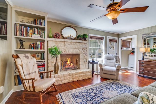 313 Roosevelt, Boerne, TX 78006