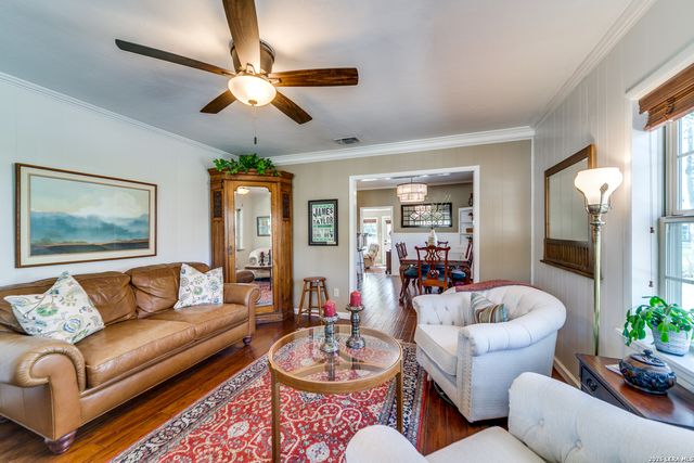 313 Roosevelt, Boerne, TX 78006