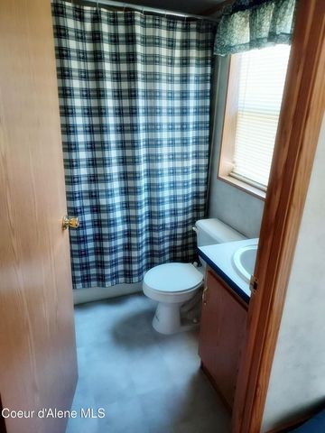 8270 W Meadow Brook CIR, Rathdrum, ID 83858