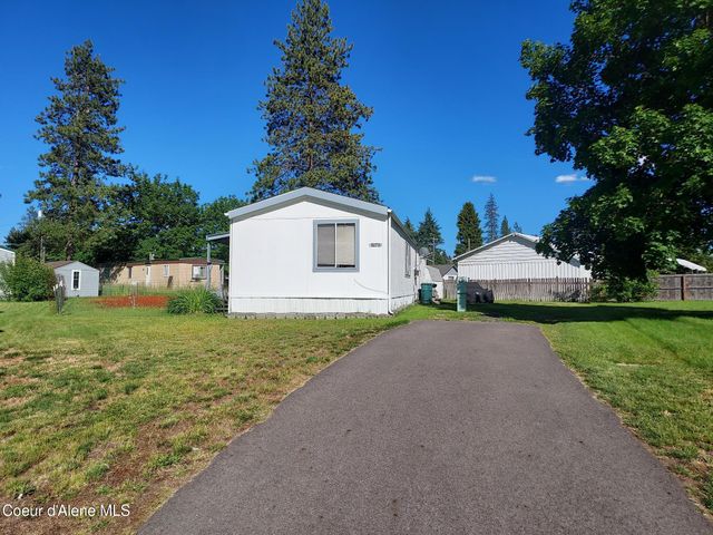 8270 W Meadow Brook CIR, Rathdrum, ID 83858