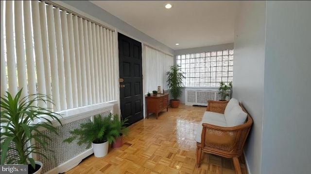 1806 GARRETT RD, Lansdowne, PA 19050