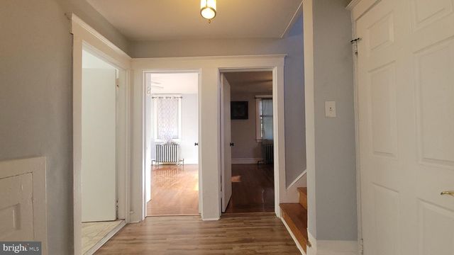 1806 GARRETT RD, Lansdowne, PA 19050