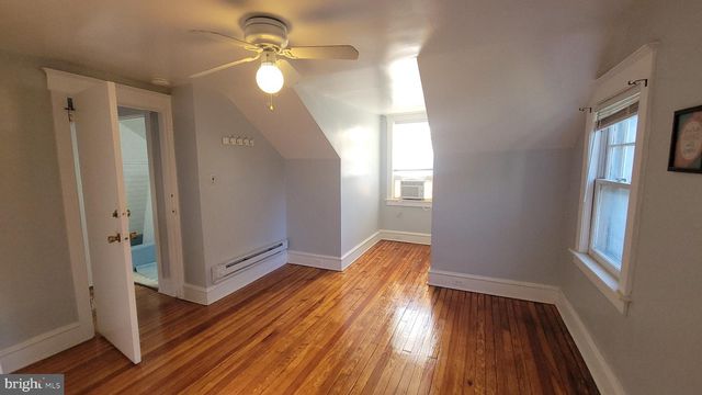 1806 GARRETT RD, Lansdowne, PA 19050