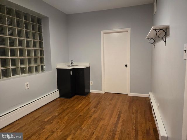 1806 GARRETT RD, Lansdowne, PA 19050