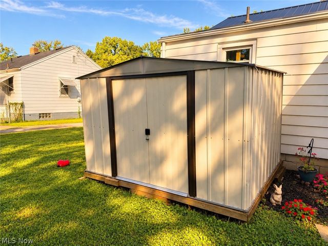 165 Mansell Drive, Youngstown, OH 44505