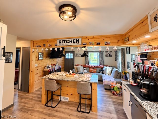 165 Mansell Drive, Youngstown, OH 44505