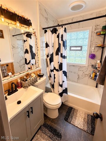 165 Mansell Drive, Youngstown, OH 44505